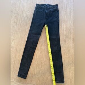 Abercrombie & Fitch Simone Super Skinny High Rise Black Jean Size 27/4